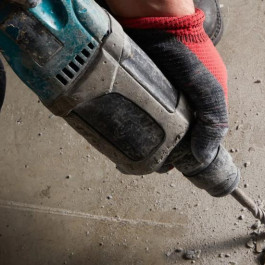 شنيور,هيلتي